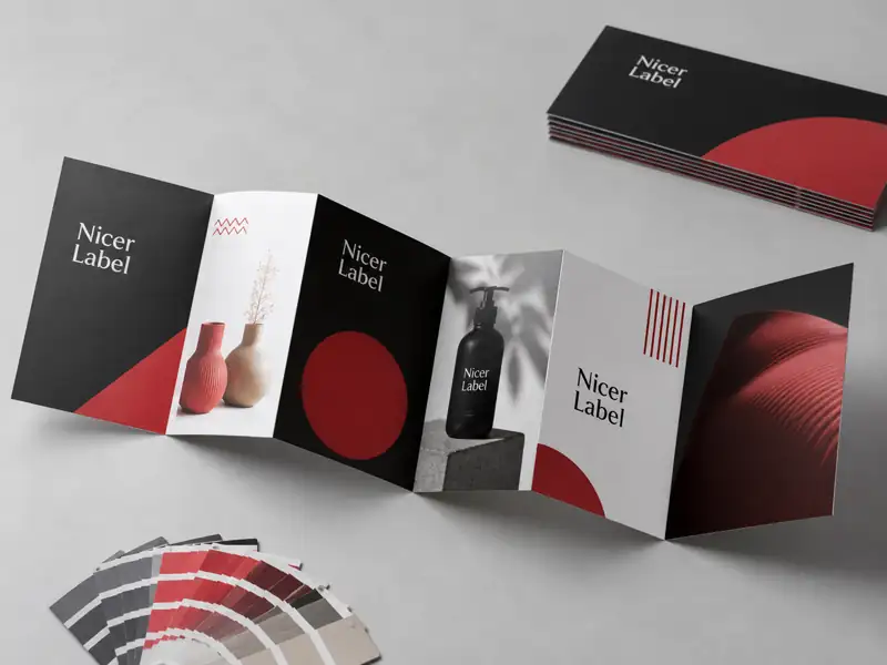 Custom accordion-fold brochures by Nicer Label
